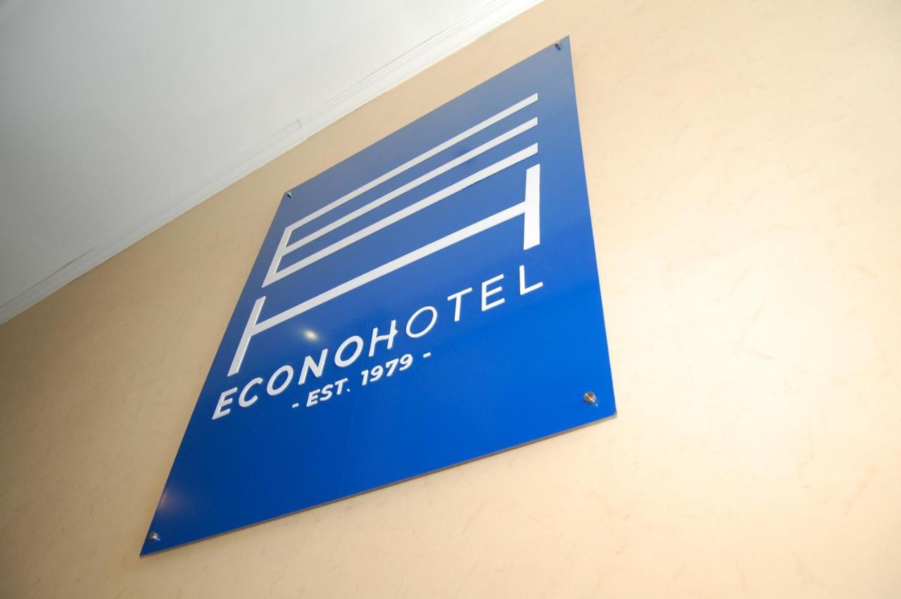 Hotel Econohotel Los Angeles  Exterior photo